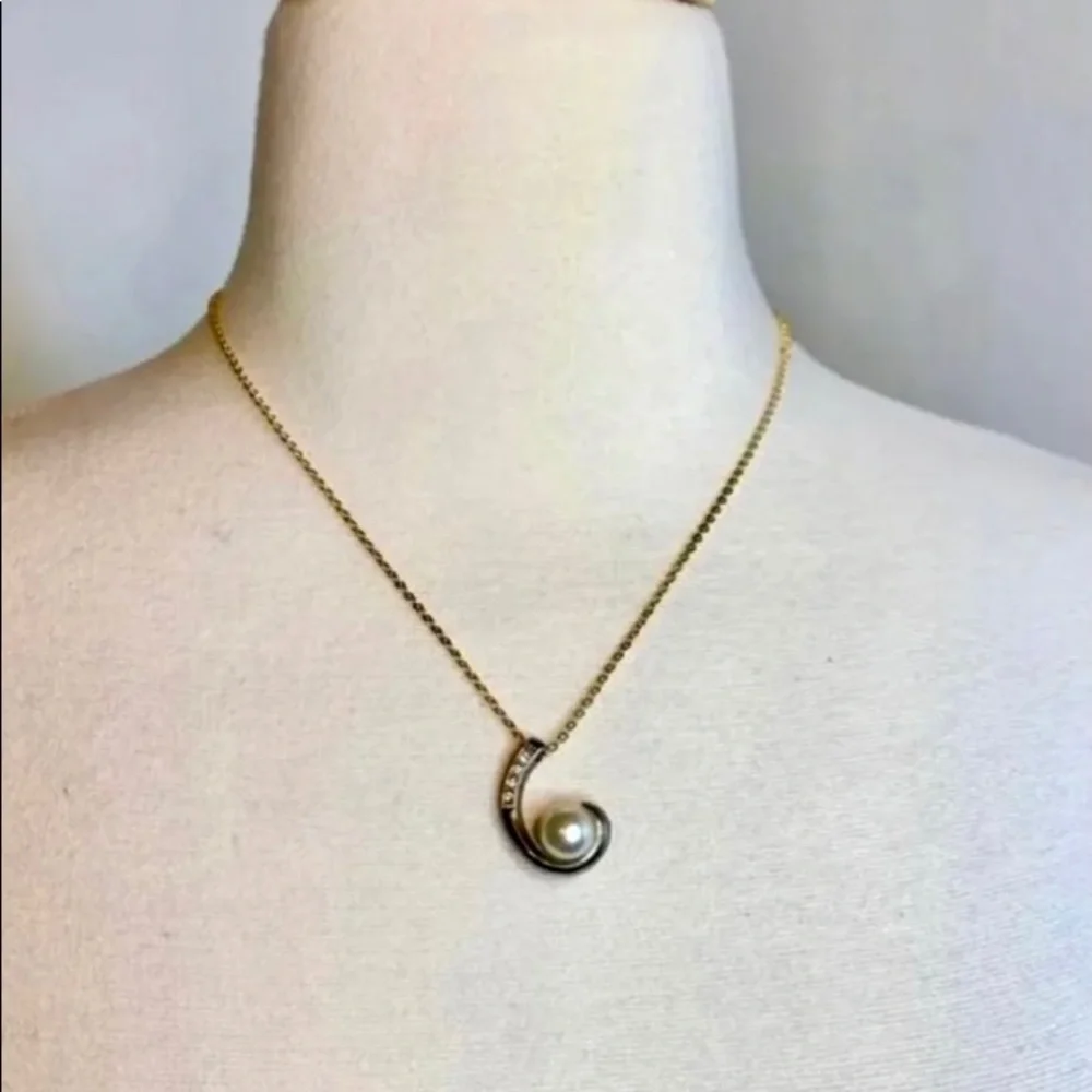Pearl and Diamond Necklace Earring‎ Set